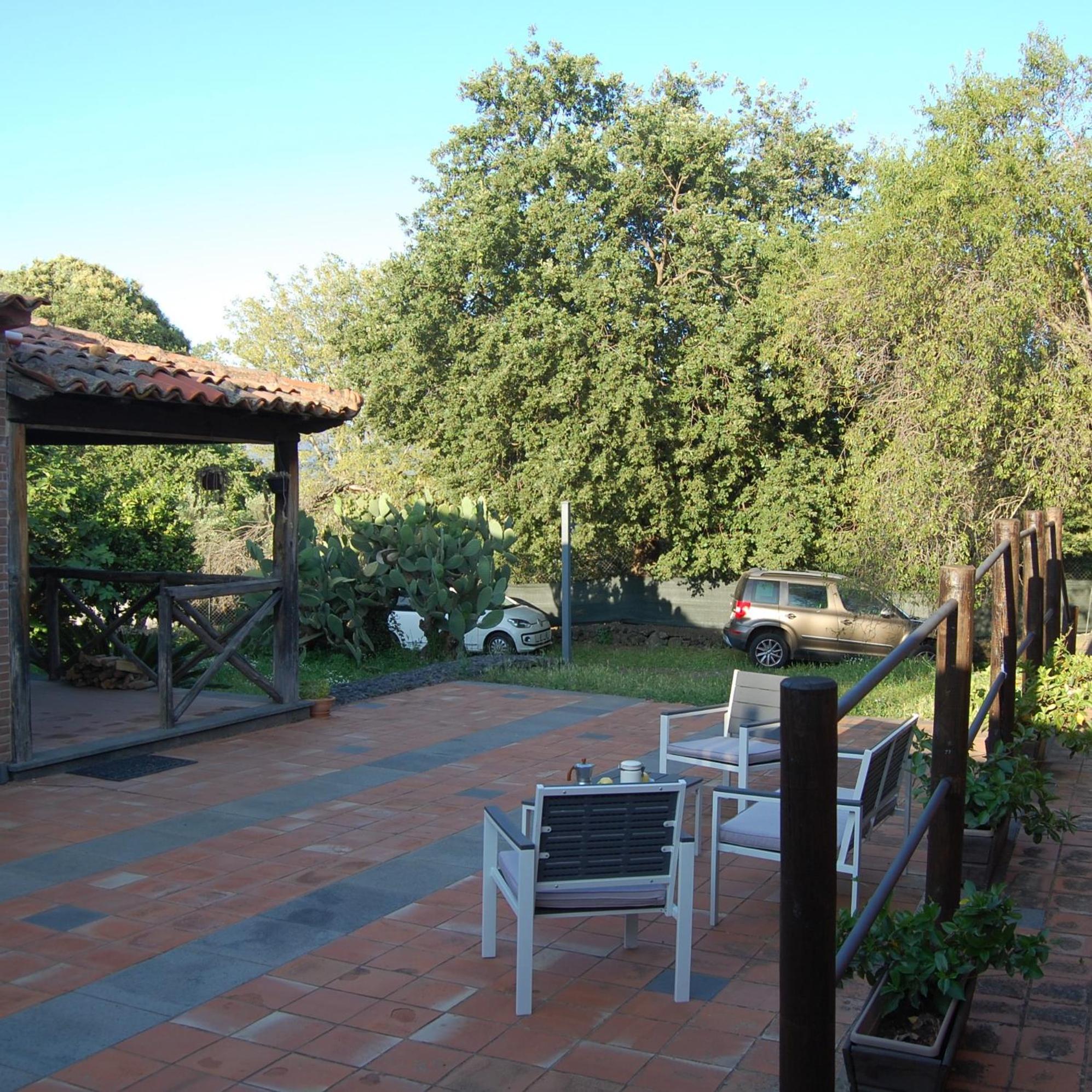 La Casa Di Bacco - Etna - Affitto Breve * Castiglione De Sicilia
