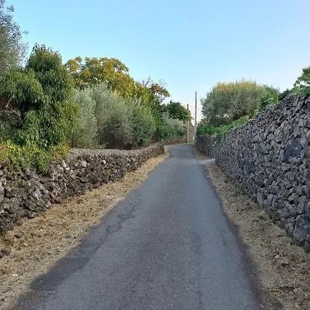 La Casa Di Bacco - Etna Country House - Affitto Breve Castiglione De Sicilia Exterior photo